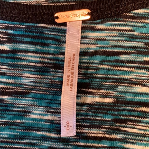 🌸Free People workout tank - Picture 4 of 6